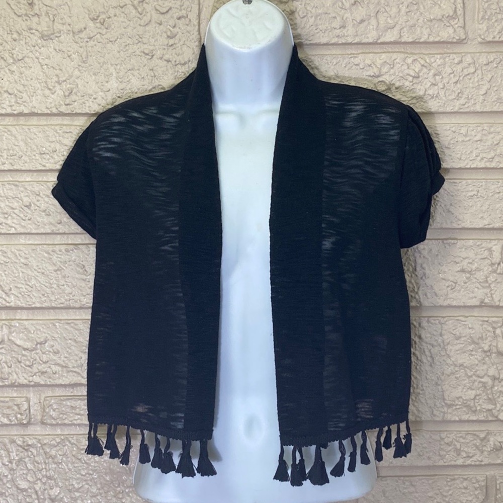 Made For Me To Look Amazing Knit Shrug - Picture 1 of 7
